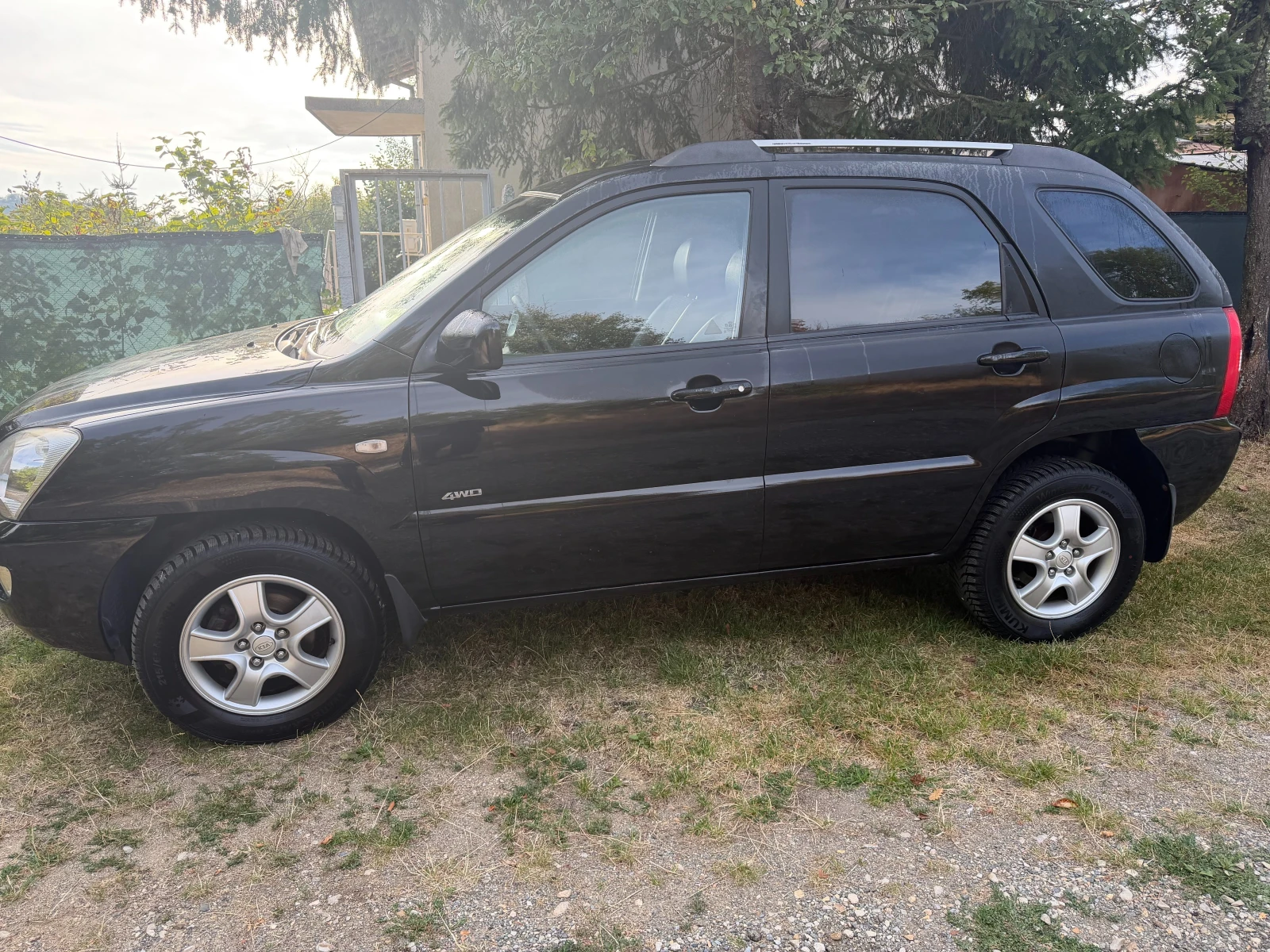 Kia Sportage, снимка 2 - Автомобили и джипове - 56157587