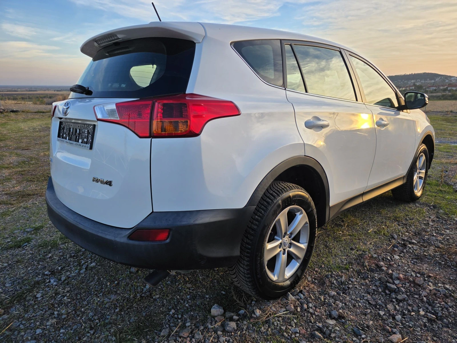 Toyota Rav4 2.0 d4d 126, снимка 5 - Автомобили и джипове - 56584634