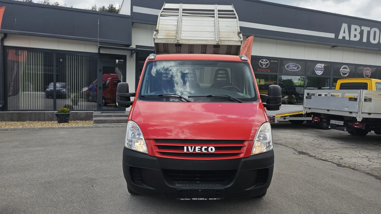 Iveco Daily 35C15 3.0D 6SP CH-3.5т N1-БЛОКАЖ-ПЪЛНА ИСТ-ЛИЗИНГ, снимка 2 - Бусове и автобуси - 54639102