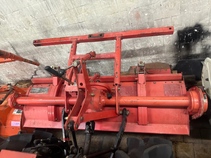 Трактор Mitsubishi MT200D, снимка 7 - Селскостопанска техника - 51503194