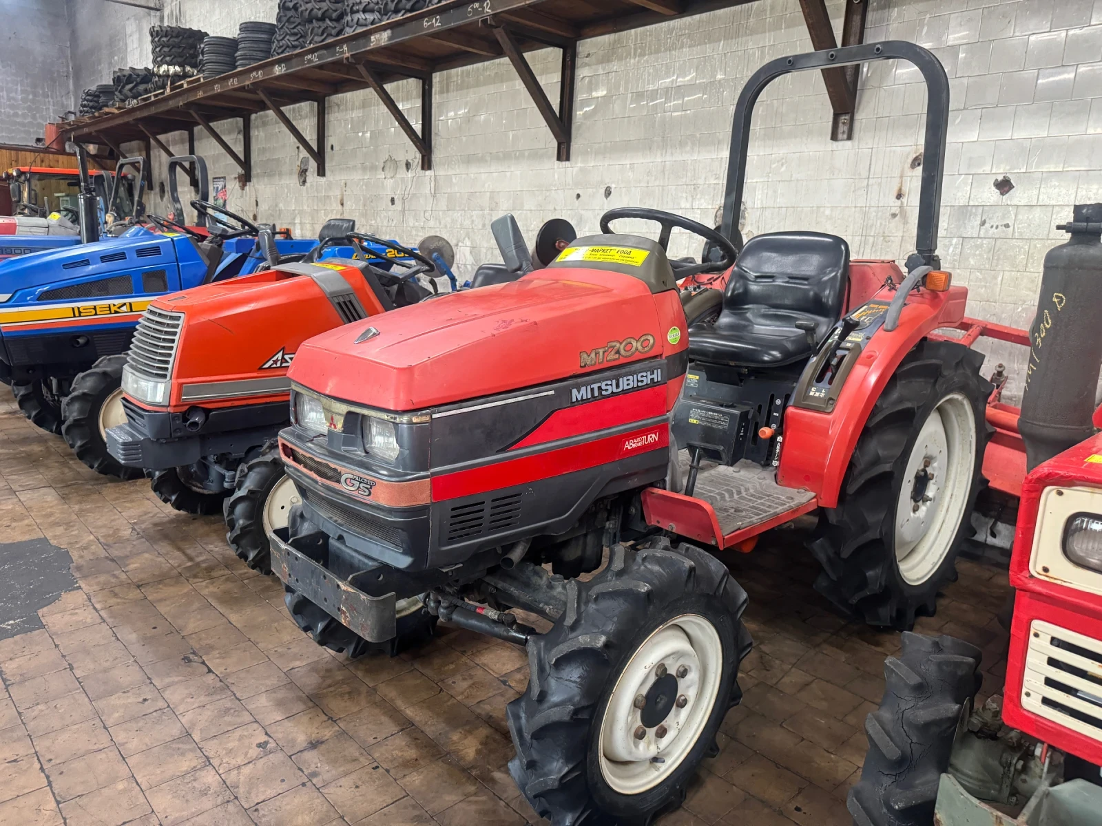 Трактор Mitsubishi MT200D - изображение 4