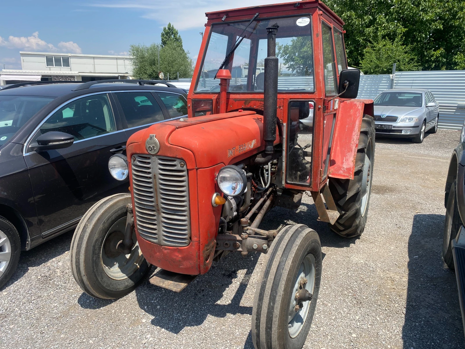Трактор IMT 533 Deluxe