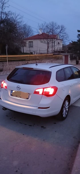 Opel Astra 1.4 бензин/120к.с/турбо/LPG, снимка 6