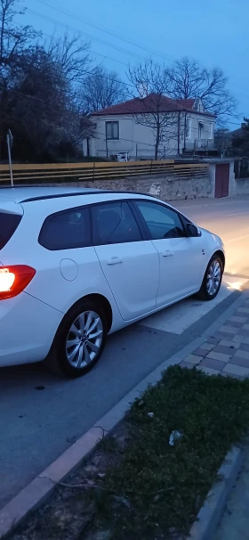 Opel Astra 1.4 бензин/120к.с/турбо/LPG, снимка 5