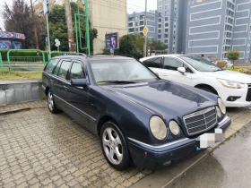 Mercedes-Benz E 280 4matic , снимка 4