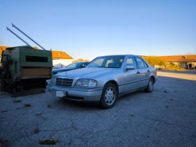     Mercedes-Benz C 250