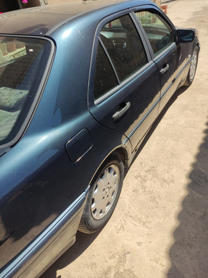 Mercedes-Benz C 200, снимка 1 - Автомобили и джипове - 45267187