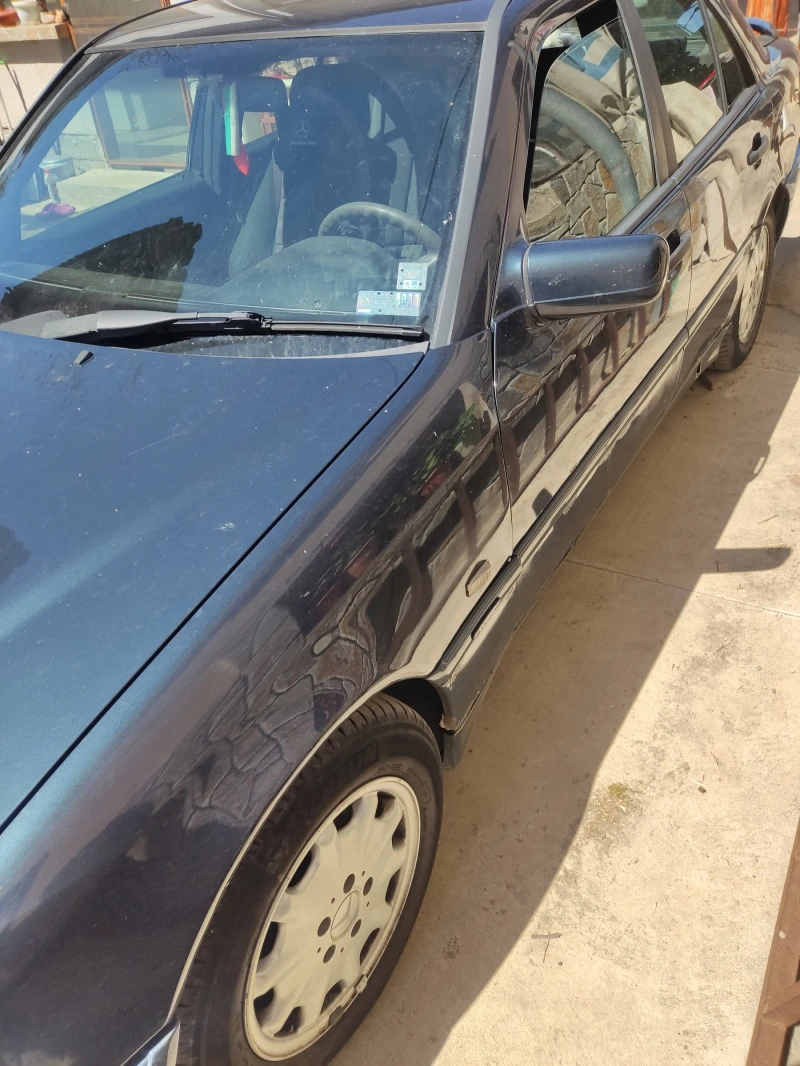 Mercedes-Benz C 200, снимка 3 - Автомобили и джипове - 49095938