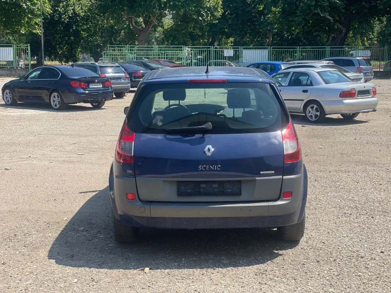 Renault Scenic, снимка 4 - Автомобили и джипове - 46620072