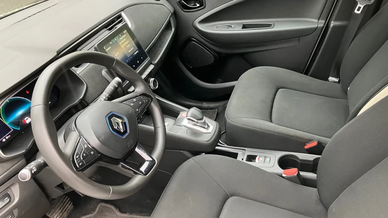 Renault Zoe 52 kw, снимка 7 - Автомобили и джипове - 48007321