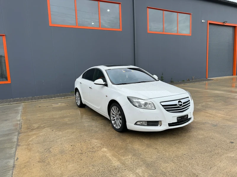 Opel Insignia 4х4 FULL Swiss, снимка 2 - Автомобили и джипове - 49463287