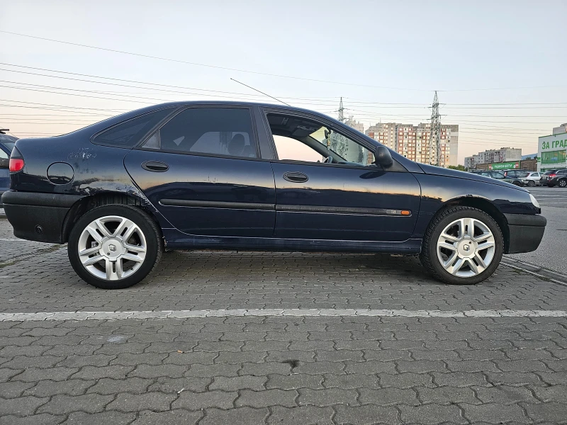 Renault Laguna, снимка 11 - Автомобили и джипове - 48928153