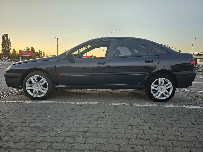 Renault Laguna, снимка 1 - Автомобили и джипове - 48928153