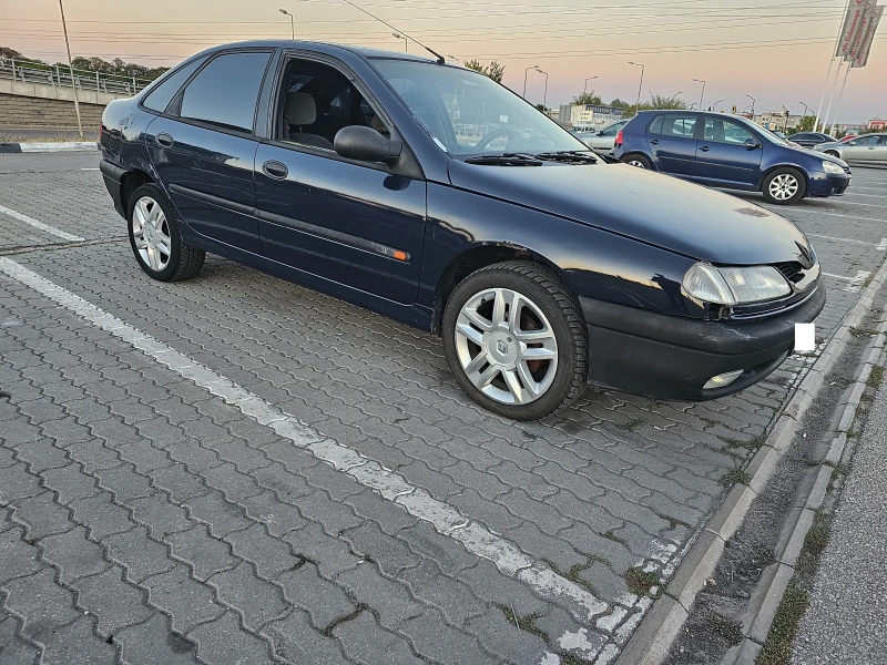 Renault Laguna, снимка 9 - Автомобили и джипове - 48928153