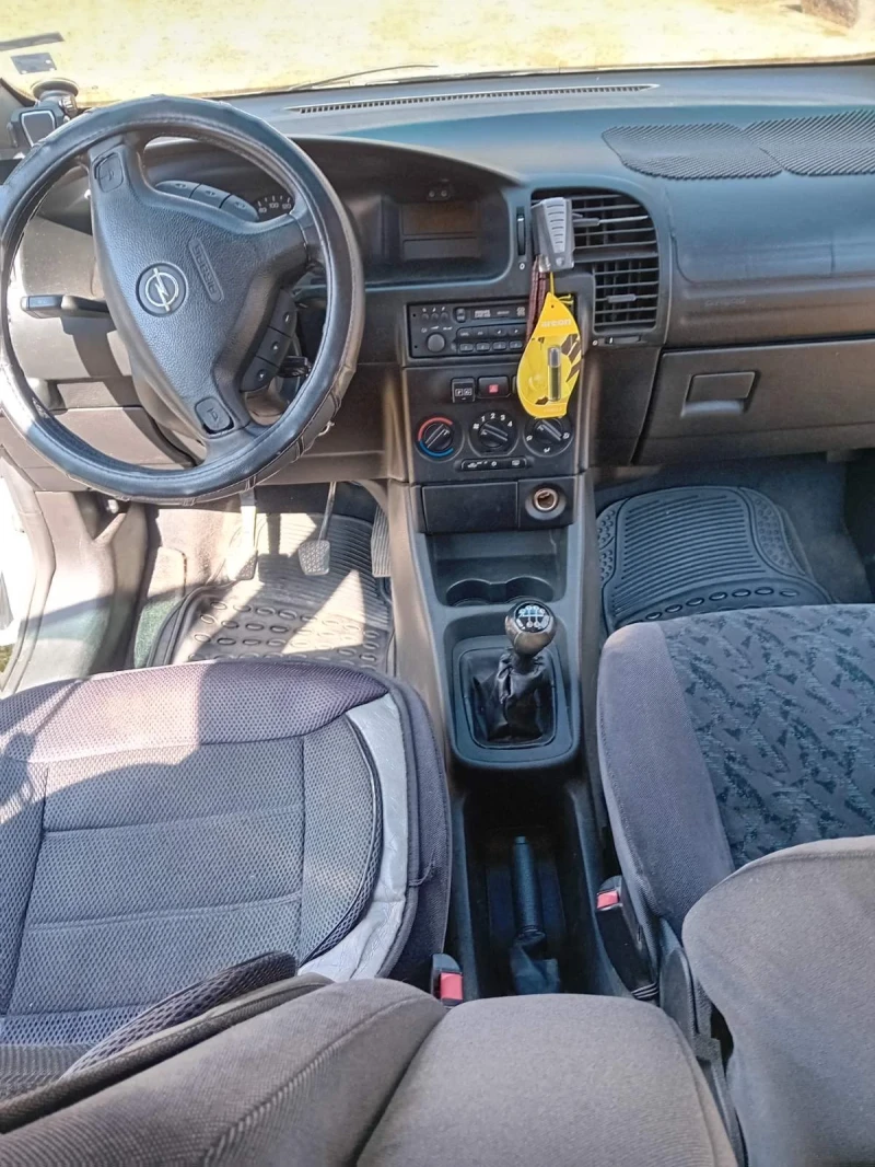 Opel Zafira, снимка 9 - Автомобили и джипове - 49595739