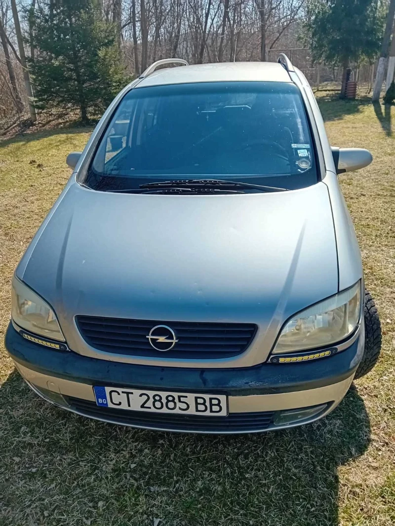 Opel Zafira, снимка 1 - Автомобили и джипове - 49595739