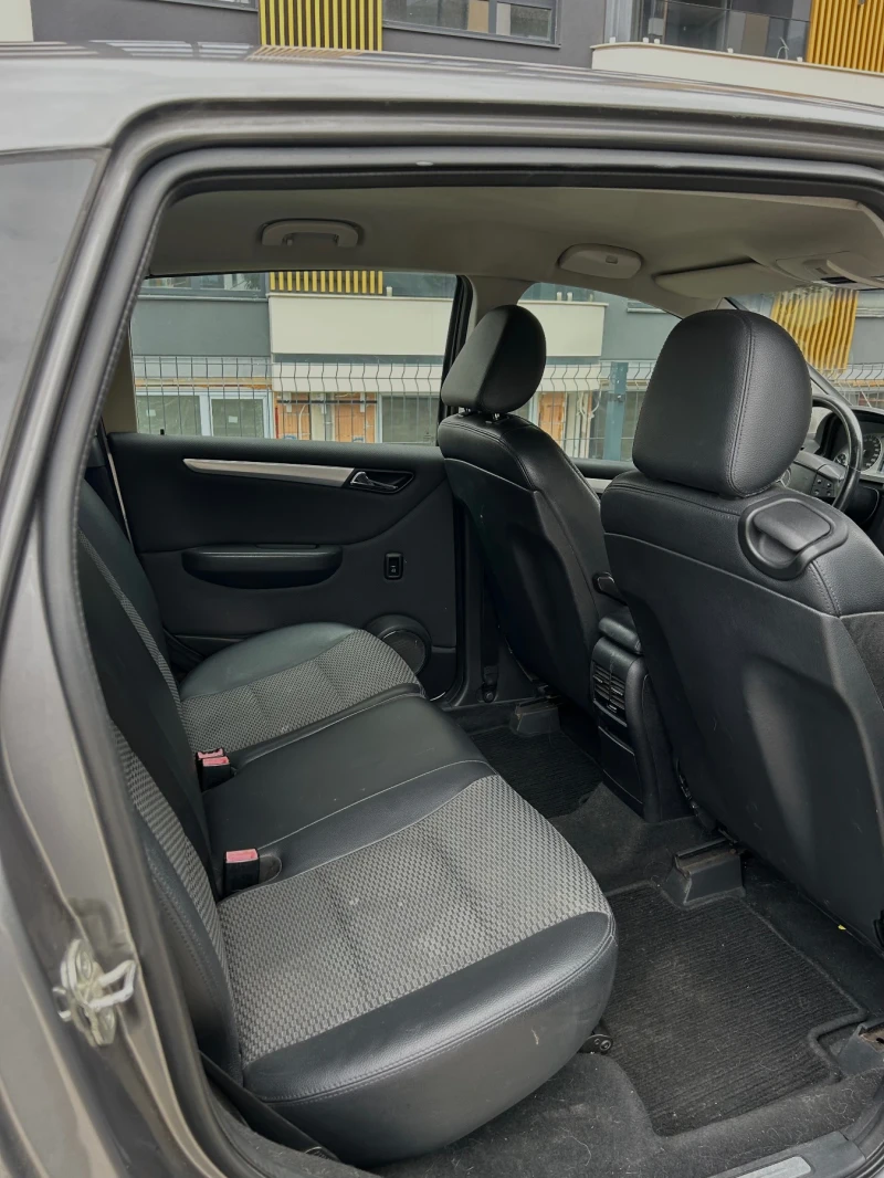 Mercedes-Benz B 200, снимка 5 - Автомобили и джипове - 52640777