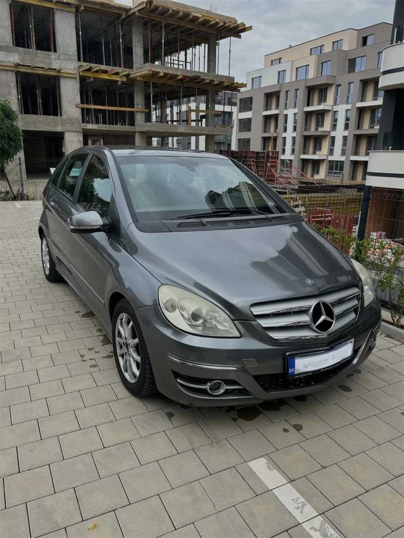 Mercedes-Benz B 200