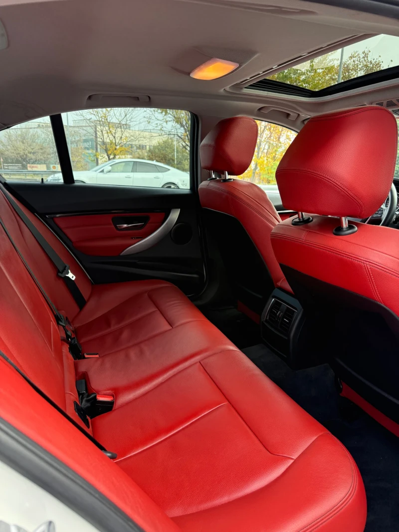 BMW 320 320iXdrive, снимка 10 - Автомобили и джипове - 52431281