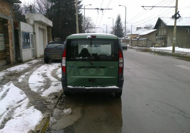 Fiat Doblo 1.3 16V JTD, снимка 3 - Автомобили и джипове - 1644464