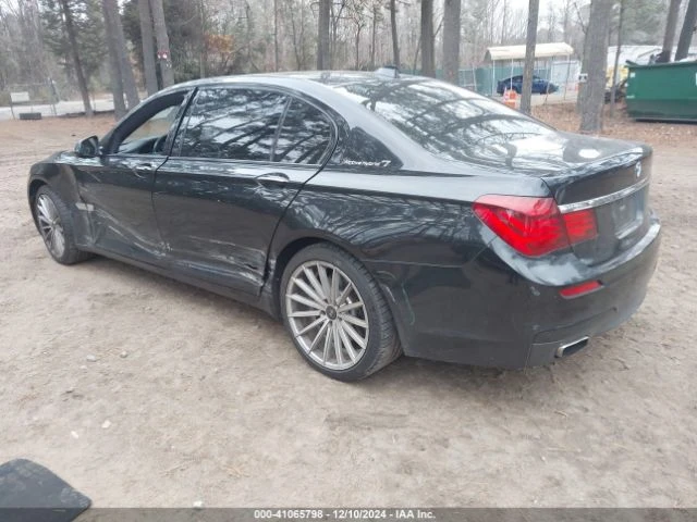 BMW 740 ACTIVEHYBRID* МАСАЖ* ОБДУХ* HARMAN* 360КАМ* ФИКС.Ц, снимка 4 - Автомобили и джипове - 48620140