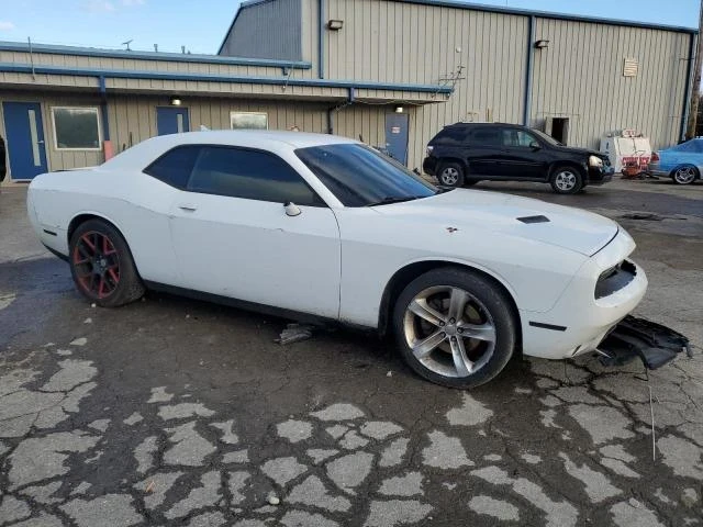 Dodge Challenger, снимка 1 - Автомобили и джипове - 48806830