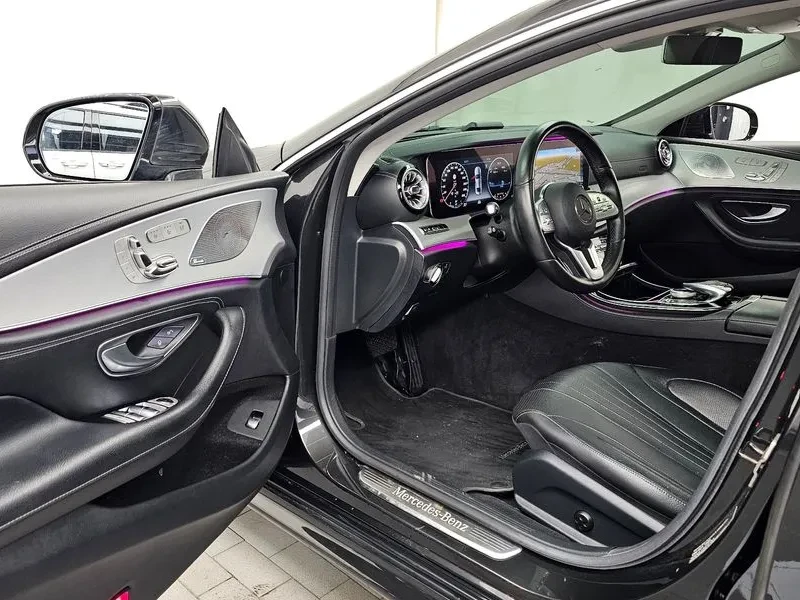 Mercedes-Benz CLS 400, снимка 10 - Автомобили и джипове - 54288694