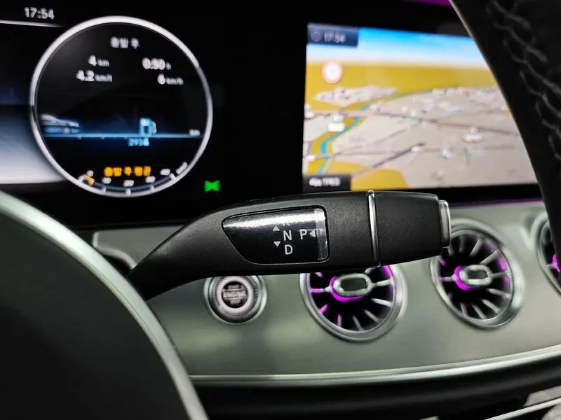 Mercedes-Benz CLS 400, снимка 9 - Автомобили и джипове - 54288694