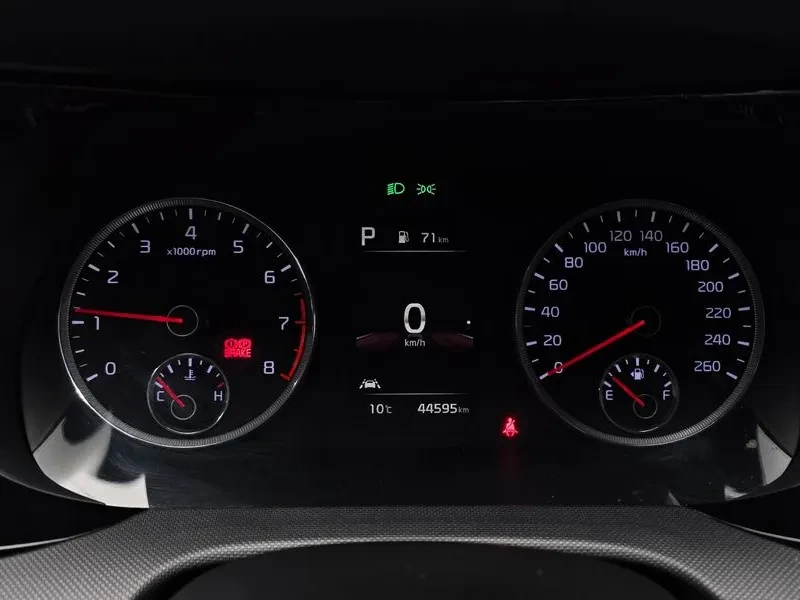 Kia K5 2.0/PRESTIGE/ПОДГРЕВ/ОБДУХВАНЕ/KEYLESS, снимка 8 - Автомобили и джипове - 56699677