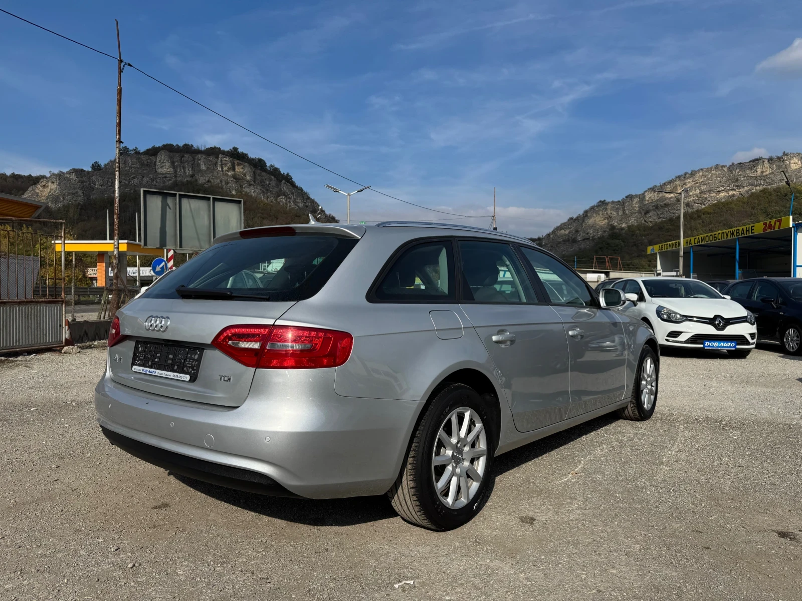 Audi A4 2.0TDI-143к.с-КАМЕРА-ПОДГРЕВ-ПАРКТР.-НАВИ.-LED  - изображение 5