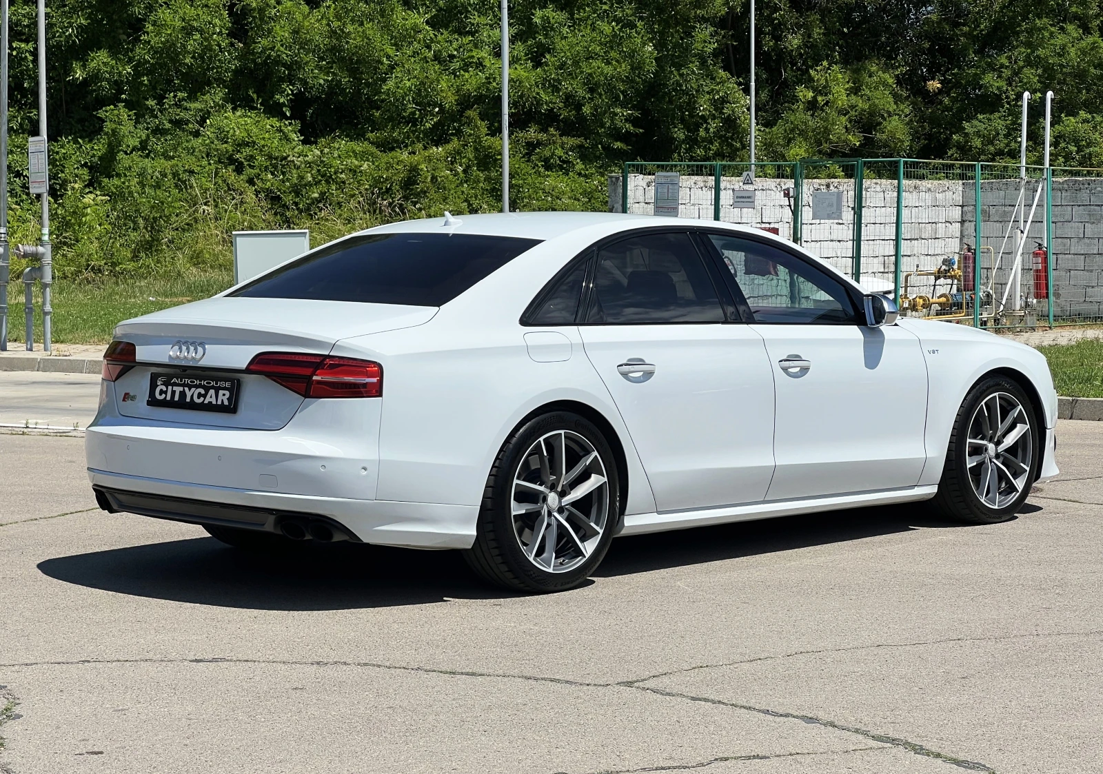 Audi S8 4.0 TFSI/CARBON/MATRIX/NIGHT VISION/BOSE/HEAD UP/ - изображение 6