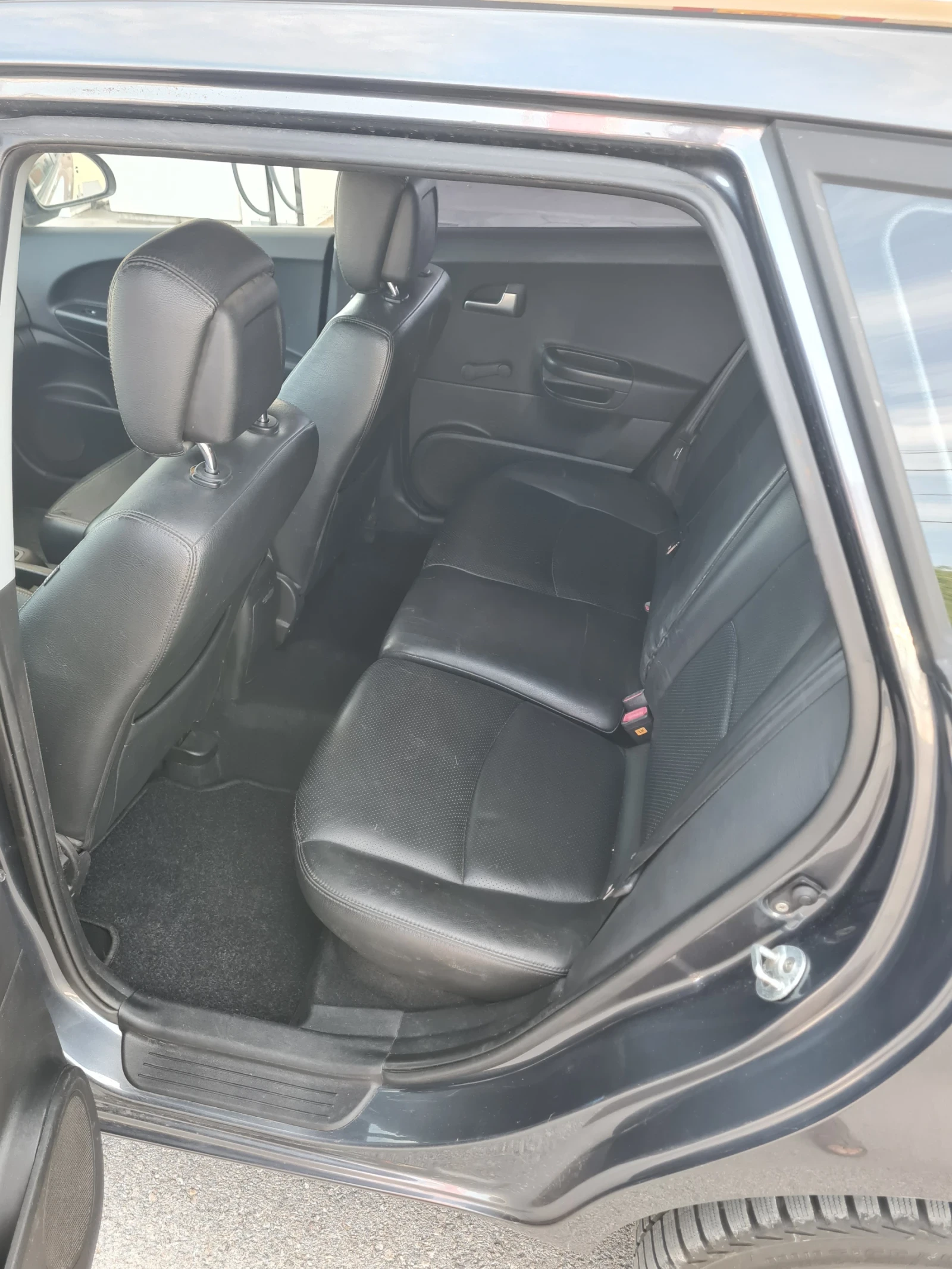 Kia Ceed 1.6куб.90к.с. 2009г.  - изображение 5