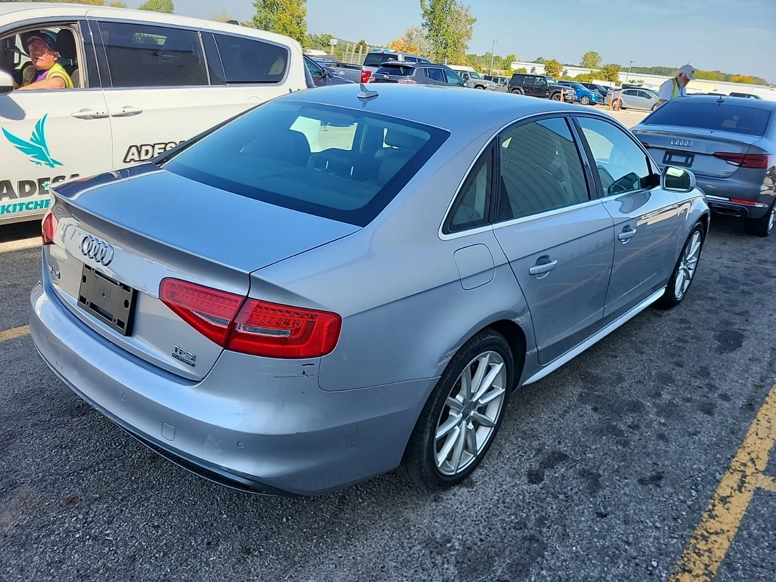 Audi A4 Progessiv* CARFAX* АВТОФИНАНСИРАНЕ*  - изображение 4