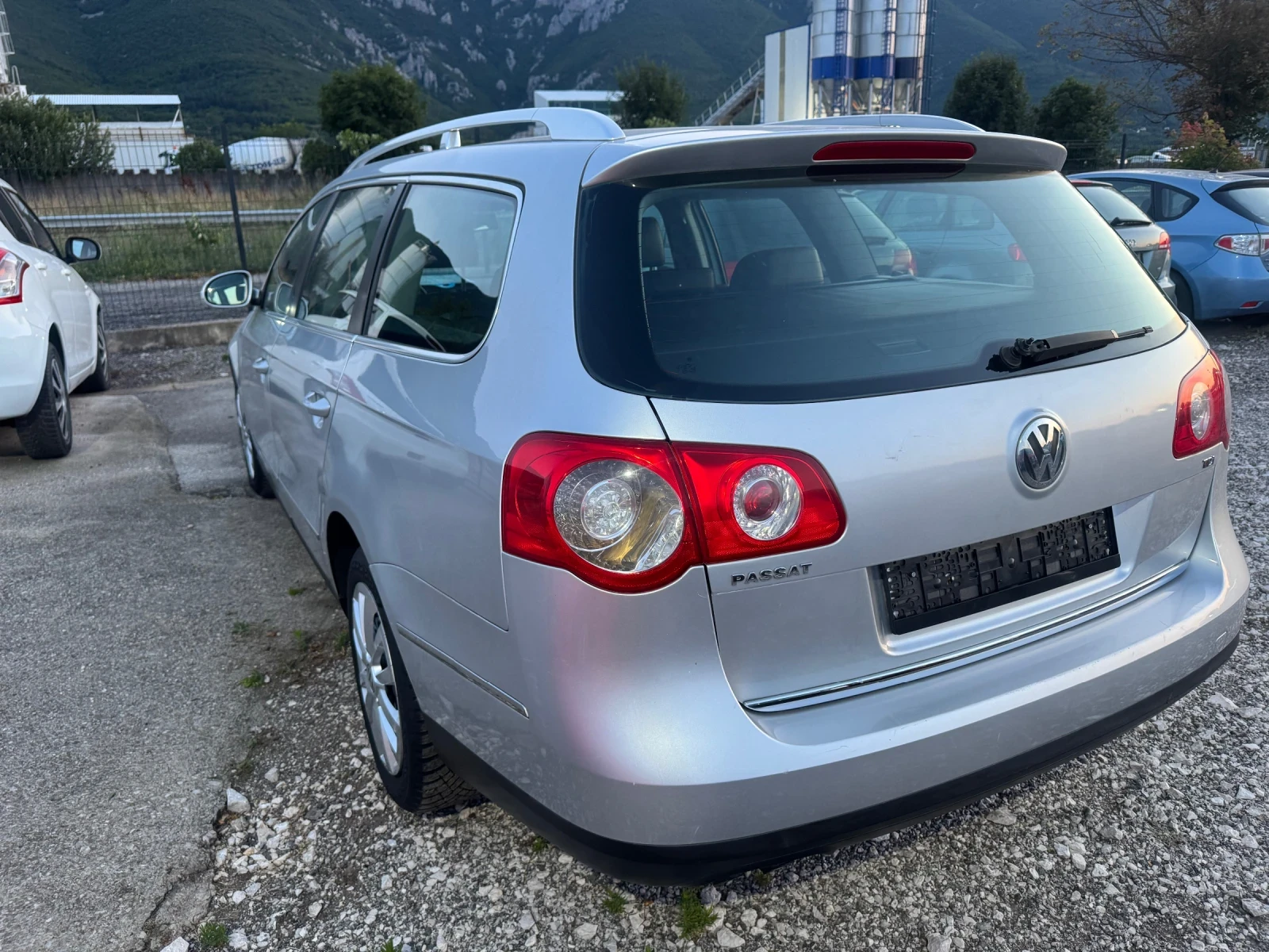 VW Passat 1.9TDI HIGHLINE KLIMATR 157000km, снимка 4 - Автомобили и джипове - 53973687