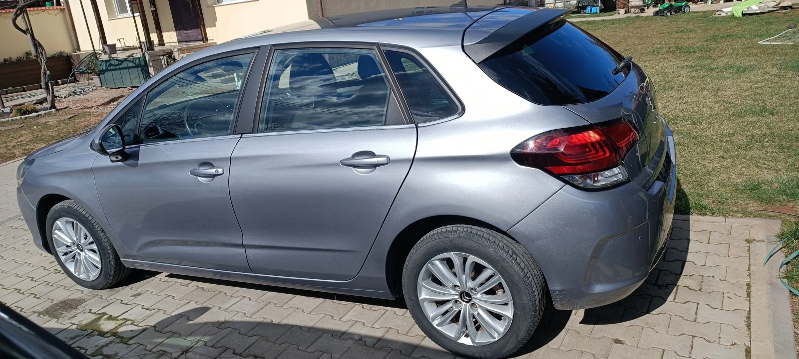 Citroen C4 1.2 - изображение 4