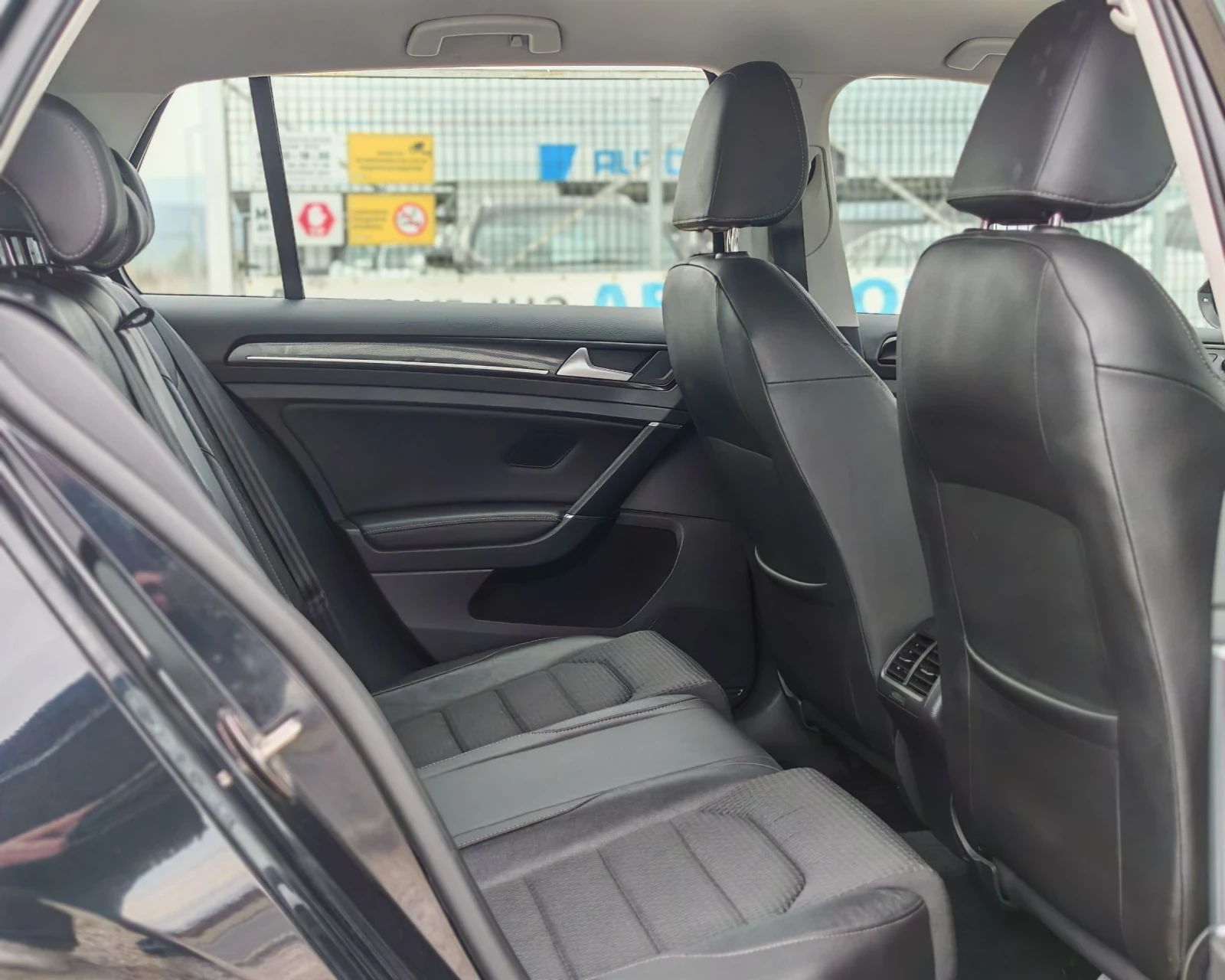 VW Golf 2.0 150 К.С. ДИЗЕЛ!МЕДИЯ!, снимка 11 - Автомобили и джипове - 54044854