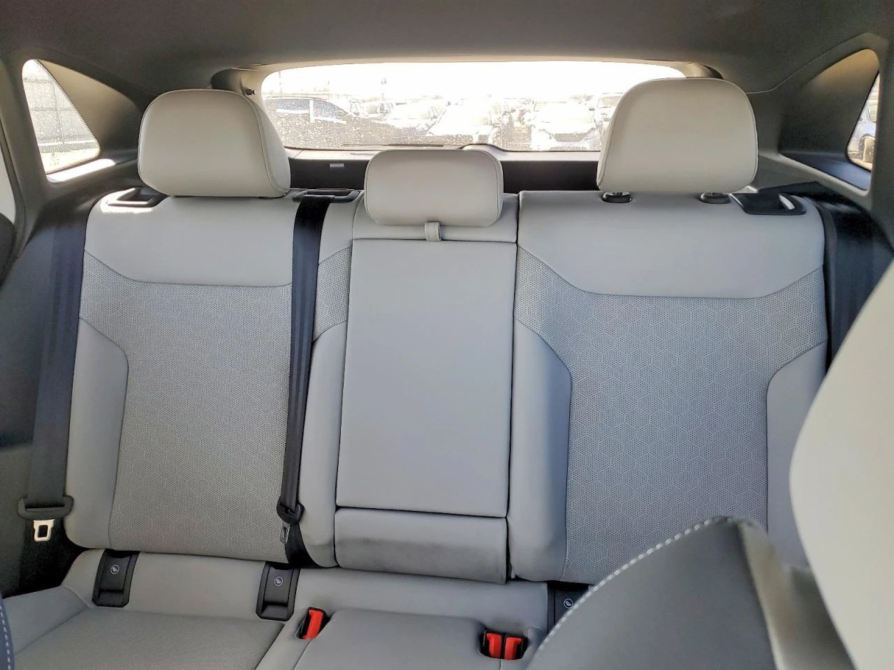 VW ID.4 PRO* S* KEYLESS* КАМЕРИ* 360* ПОДГРЕВ* , снимка 10 - Автомобили и джипове - 54149488