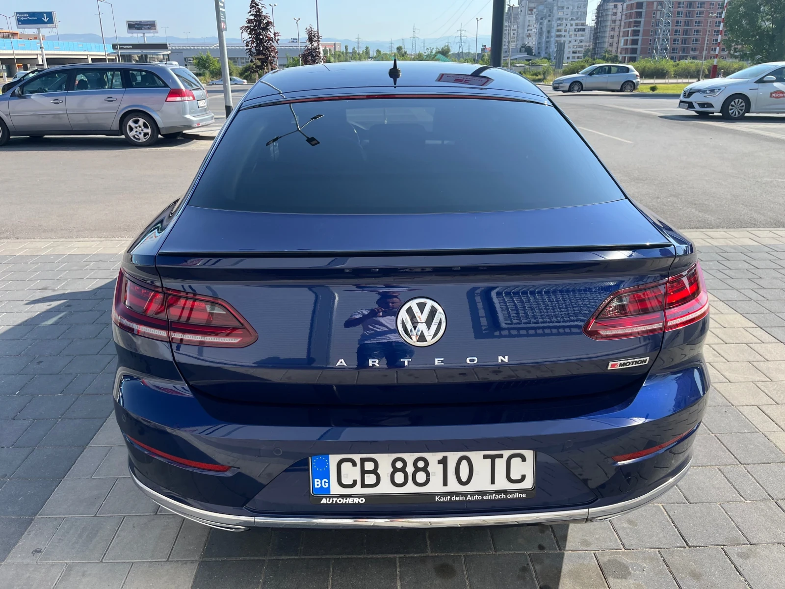 VW Arteon R-line 4x4 113000 км* Head-up* ПЕЧКА * 360 , снимка 8 - Автомобили и джипове - 54174164