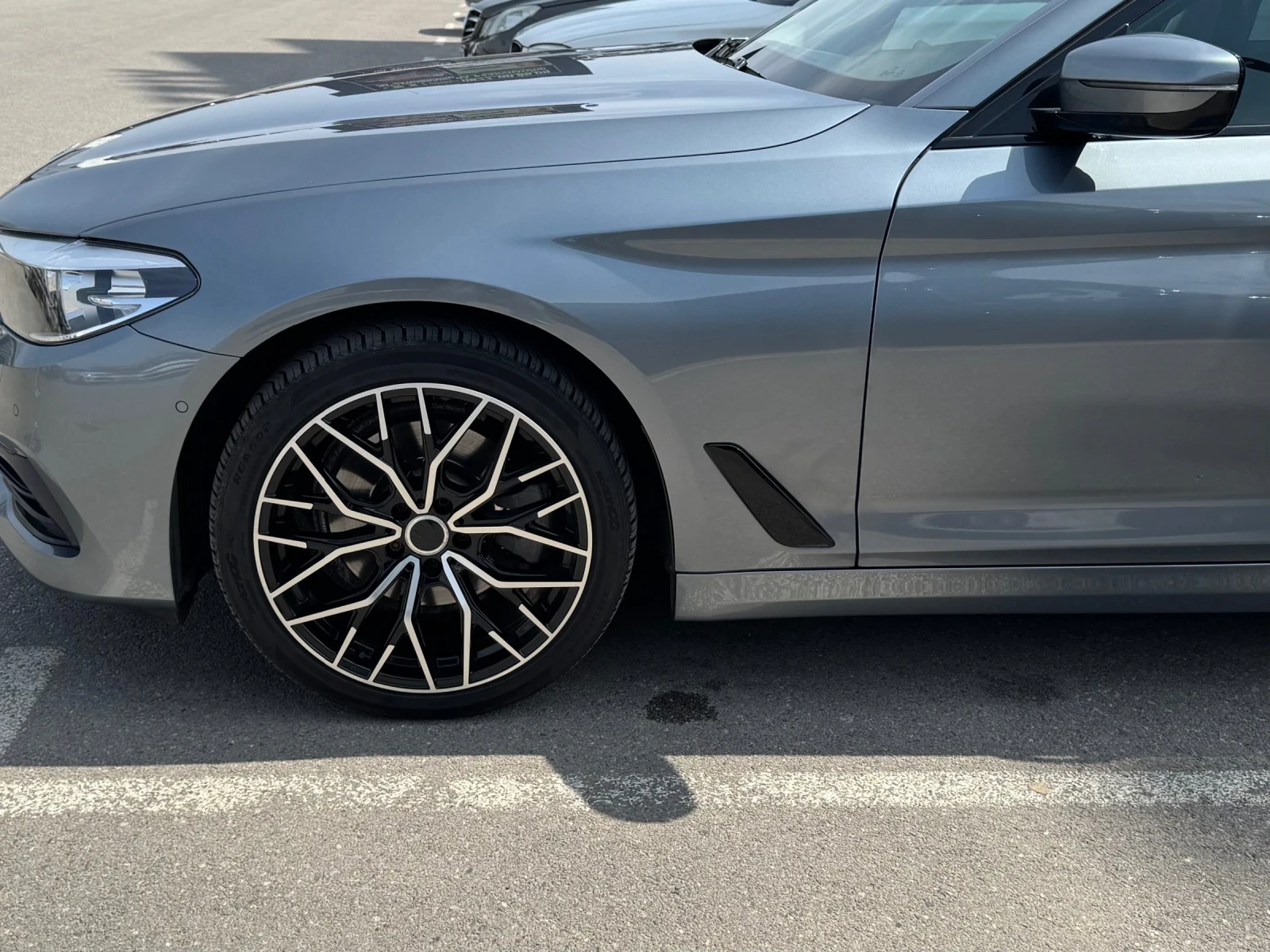 BMW 520 G31, снимка 3 - Автомобили и джипове - 54180390