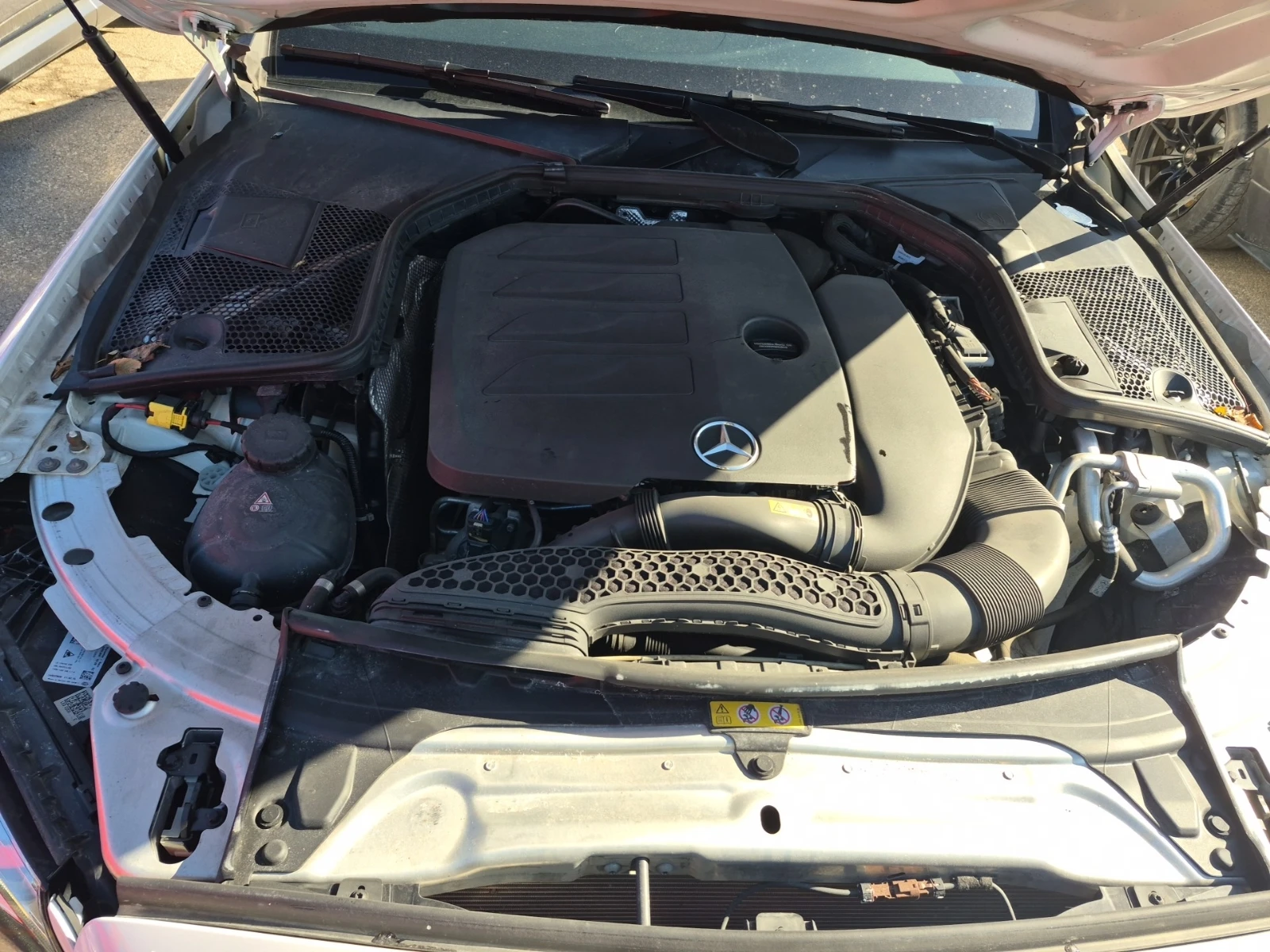 Mercedes-Benz C 300 4MATIC * AMG Pack * 9G-TRONIC, снимка 12 - Автомобили и джипове - 54677835