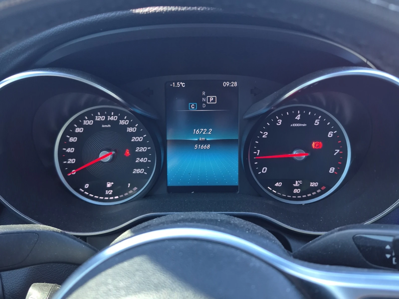 Mercedes-Benz C 300 4MATIC * AMG Pack * 9G-TRONIC, снимка 8 - Автомобили и джипове - 54677835