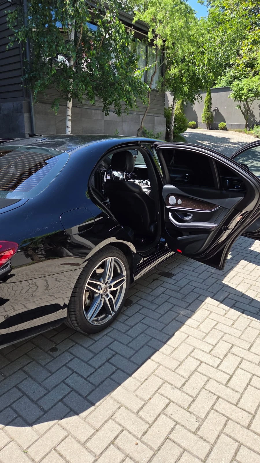 Mercedes-Benz E 300, снимка 13 - Автомобили и джипове - 54740766