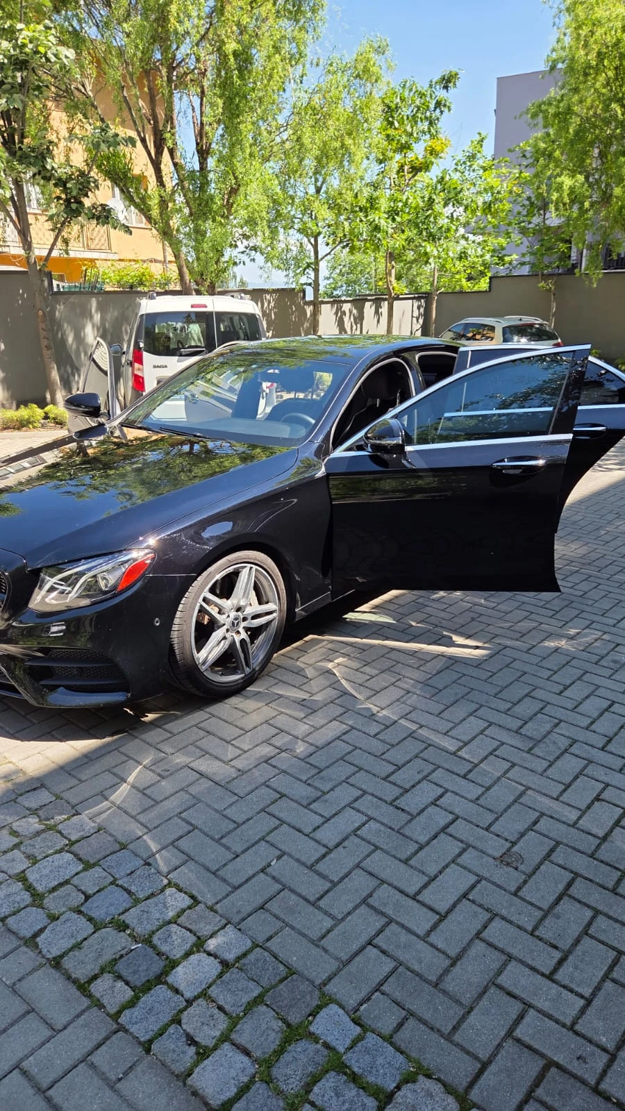 Mercedes-Benz E 300, снимка 12 - Автомобили и джипове - 54740766