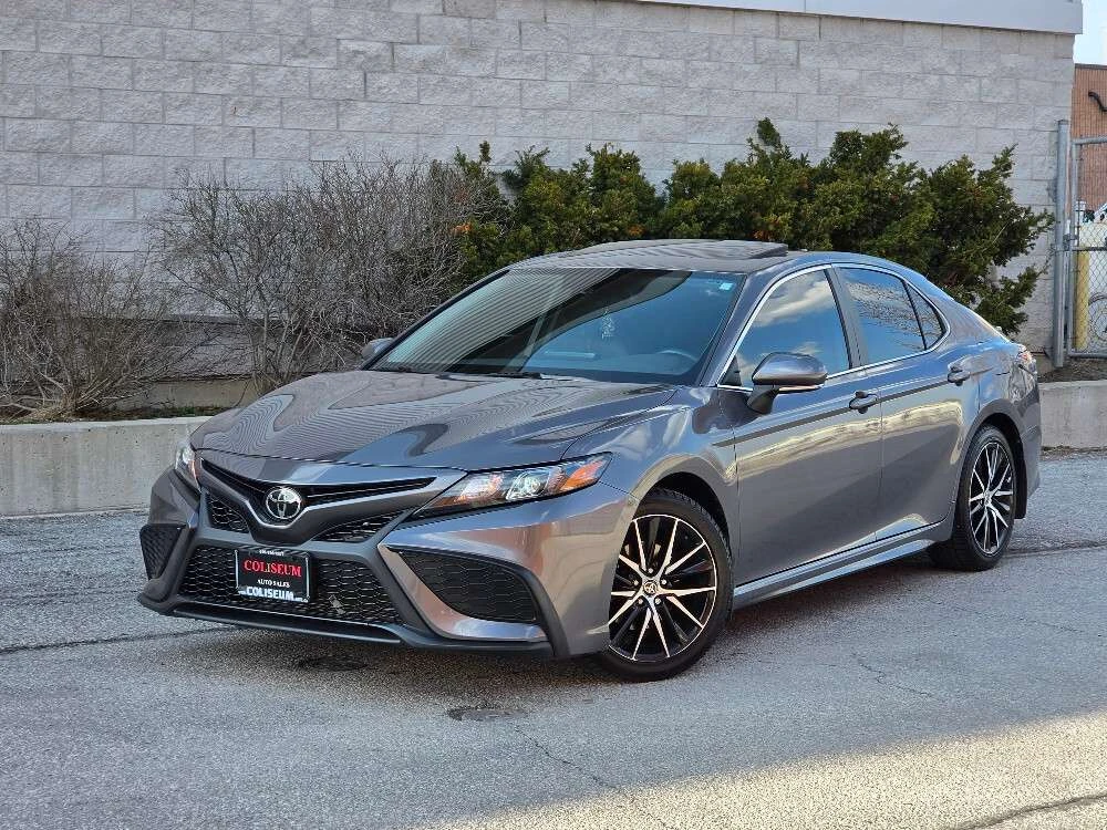 Toyota Camry SE AWD-SUNROOF-CARPLAY-CERTIFIED