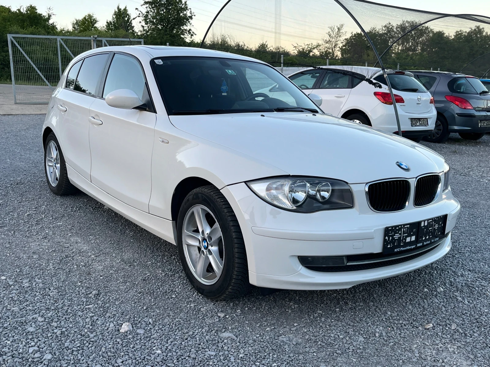 BMW 118 D navi, снимка 8 - Автомобили и джипове - 54853423