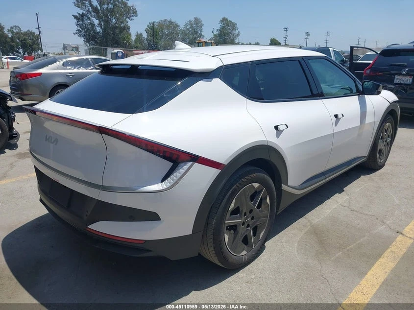 Kia EV6 Light Rwd, снимка 4 - Автомобили и джипове - 54906832