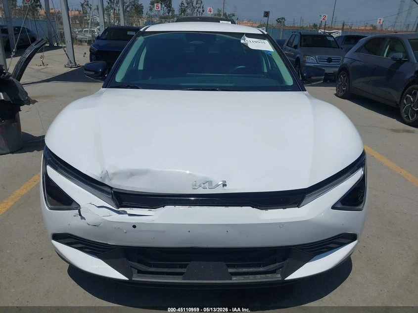 Kia EV6 Light Rwd, снимка 12 - Автомобили и джипове - 54906832