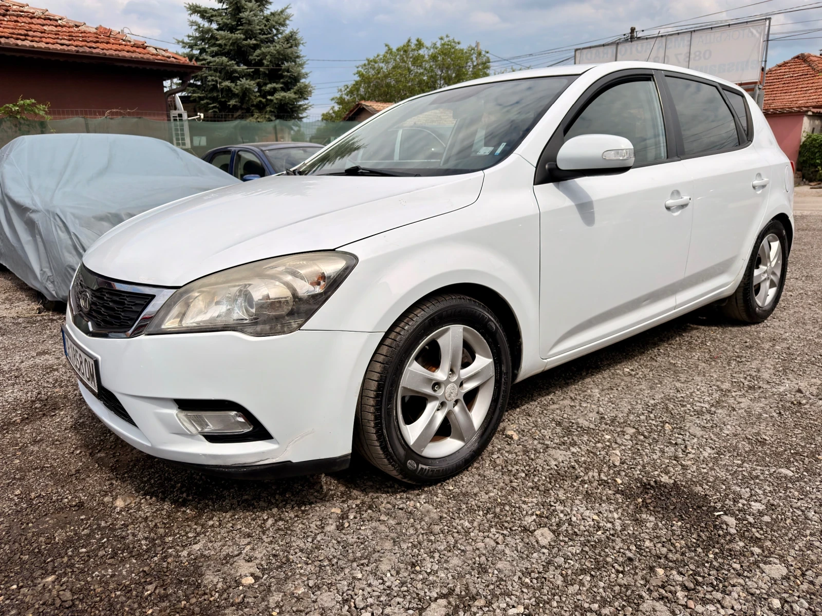 Kia Ceed Eco Dinamics, снимка 14 - Автомобили и джипове - 55190732