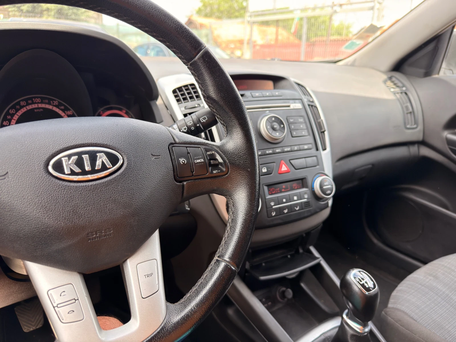 Kia Ceed Eco Dinamics, снимка 17 - Автомобили и джипове - 55190732