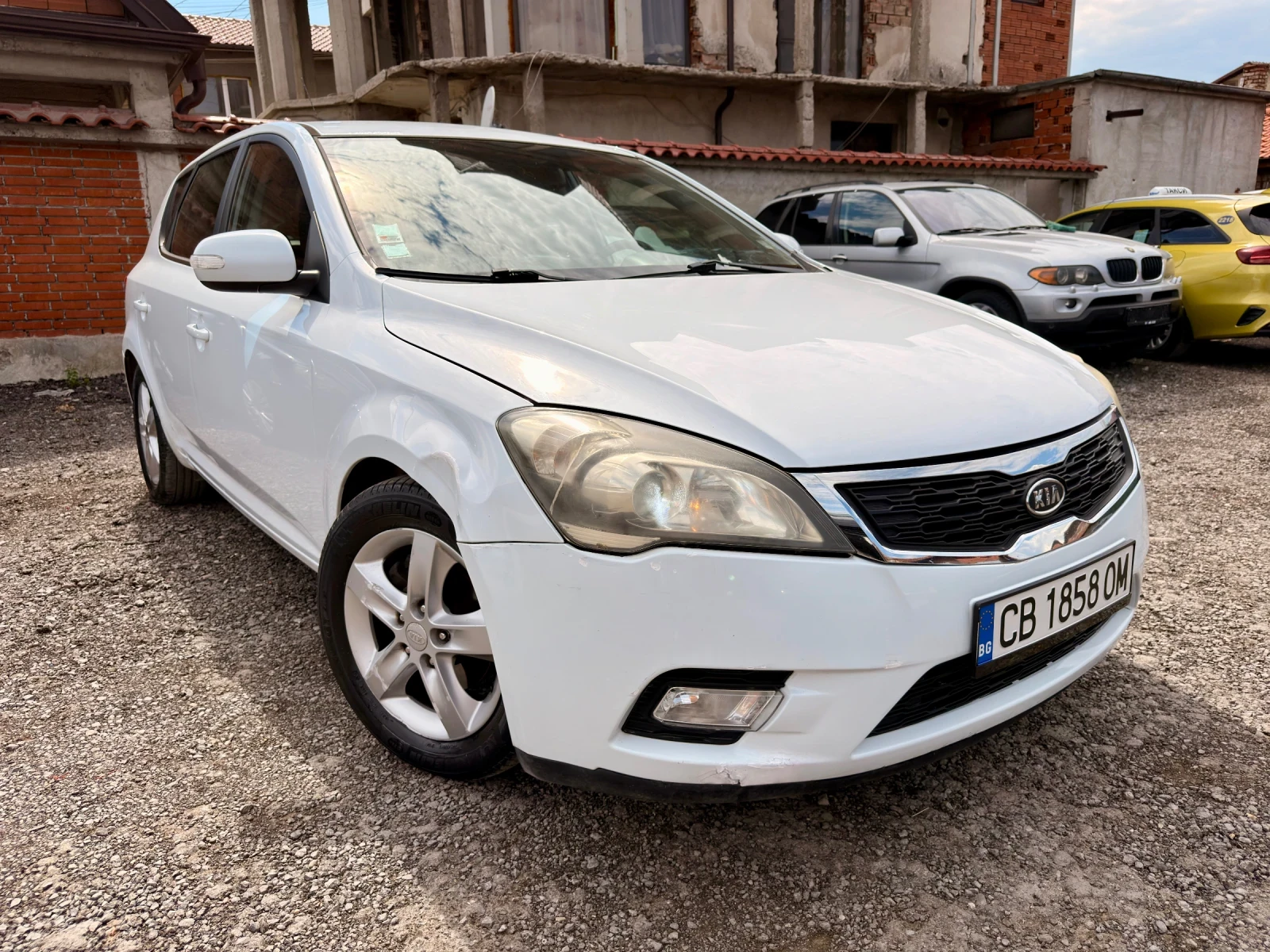 Kia Ceed Eco Dinamics, снимка 11 - Автомобили и джипове - 55190732